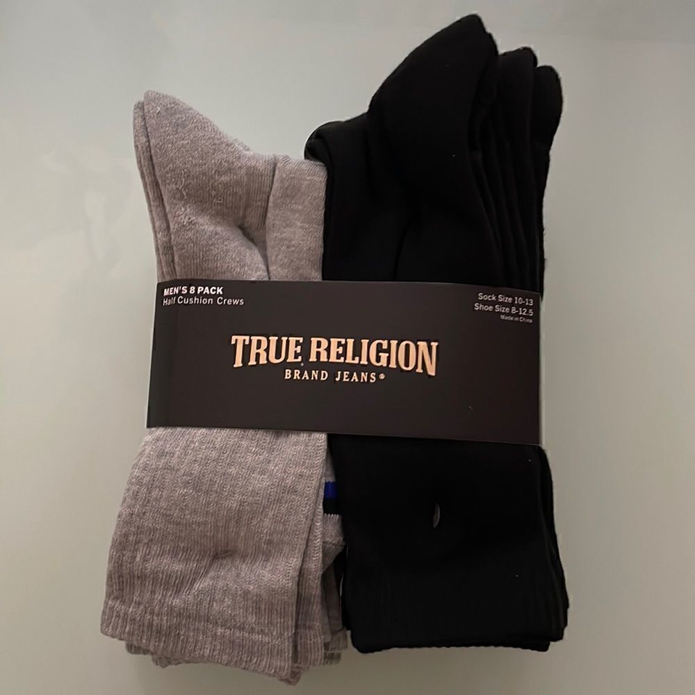 True Religion men’s 8 pack Half cushion crews 10-13 shoes size 8-12.5